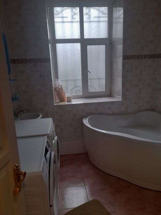 Продаю двухкомнатную в старом центре