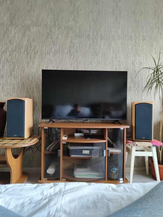 Продам новый телевизор XIAOMI с домашним кинотеатром .