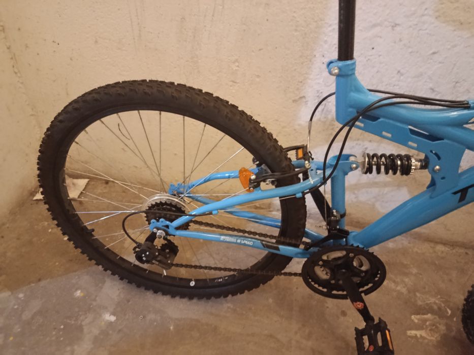 Rower górski z amortyzatorami