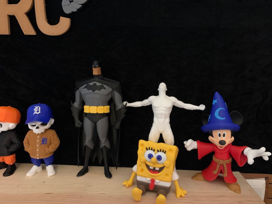 Bonecos Colecionaveis