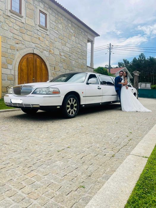 Aluguer de Limousines e Viaturas de Luxo