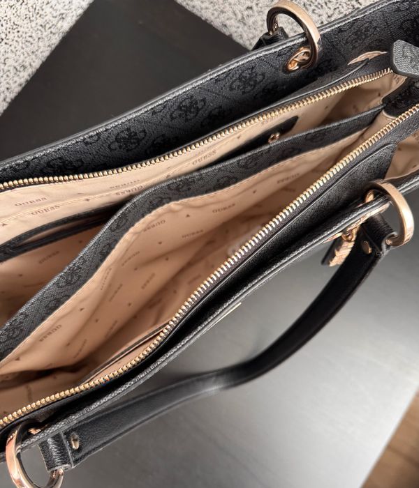 Shopperka z logo 4g model Noelle