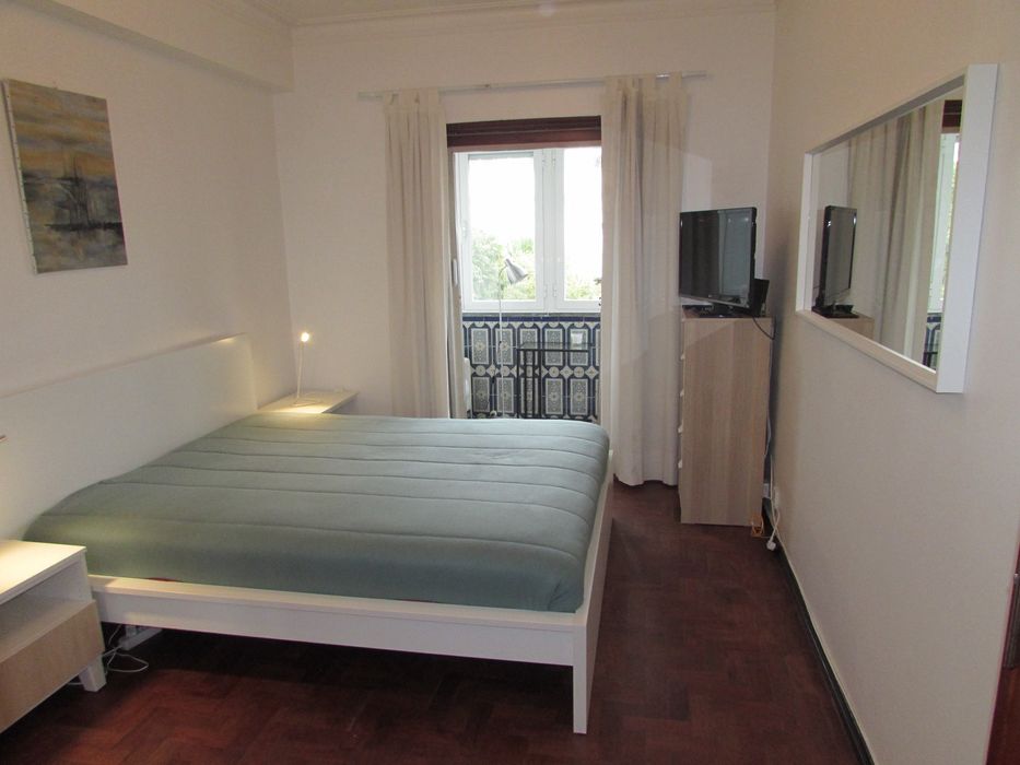 Quarto individual na Amadora