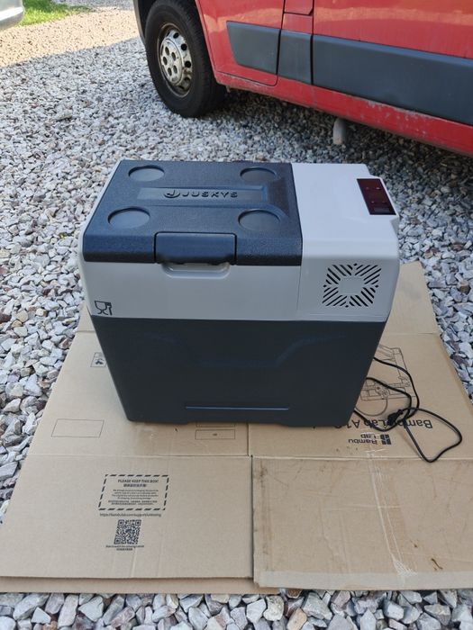 Skrzynka chłodnicza sprężarki 40608, z przyłączem 230 V, 50 l