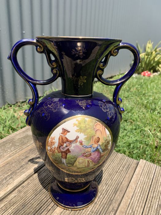 Artigos antigos.64586358734337121