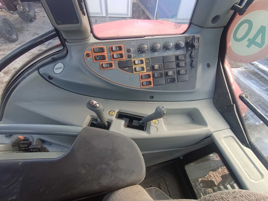 Ciągnik Valtra T 162