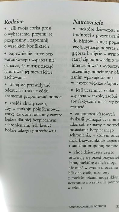 Jak wychować szczęśliwą i pewną siebie dziewczynkę Hartley - Brewer