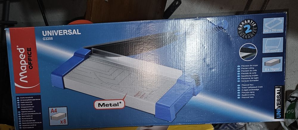 Maped Guilhotina Maped Universal A4, Corta 8 Folhas, Cinzento e Azul