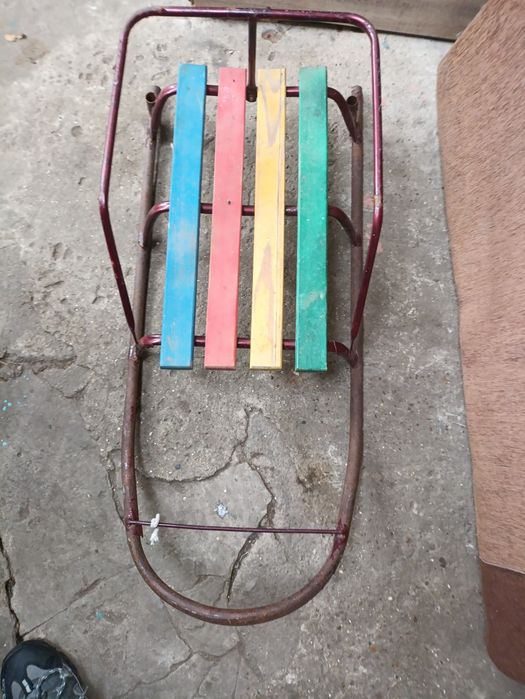 Санки детские со спинкой