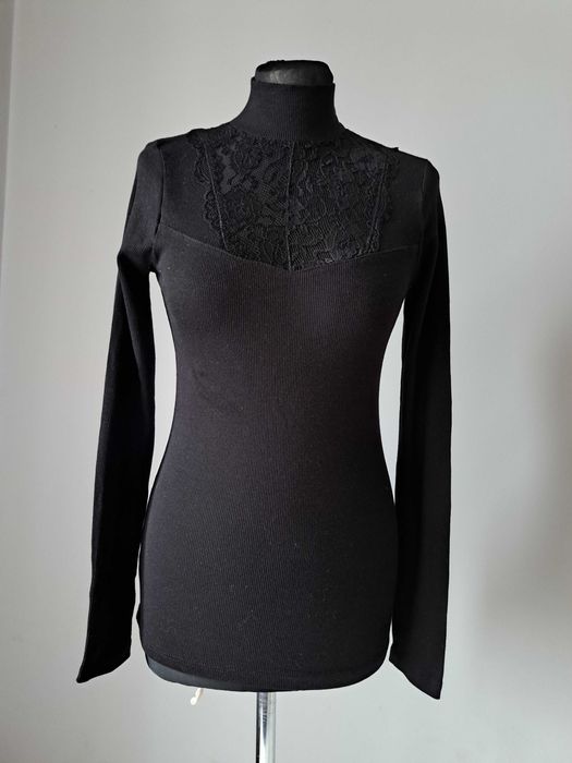 Nowy czarny sweterek S/36 koronka