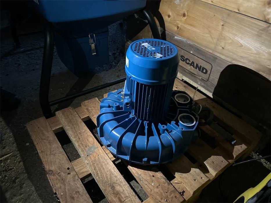 Dmuchawa Bocznokanałowa ESAM MEDIO JET 3kW 400V Pompa Próżniowa CNC