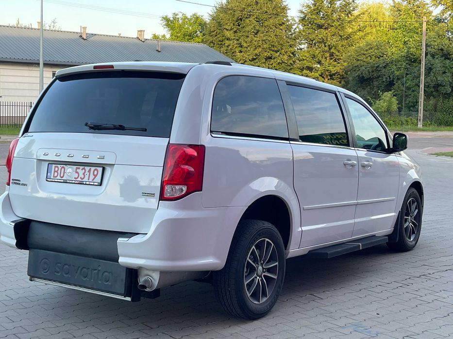 Dodge Grand Caravan dla Osób niepełnosprawnych vat23% . Zamiana