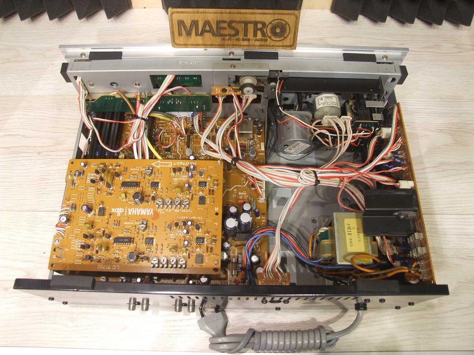 Касетна дека Yamaha. JAPAN. dbx. 8 кг. Супер стан. Без передплати