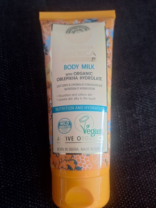 Wegańskie mleczko do ciała firmy Natura Siberia 200ml.