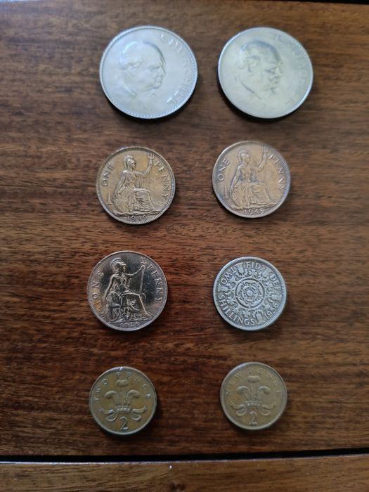 Lote de moedas britânicas antigas