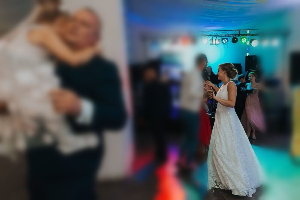 Piękna suknia ślubna