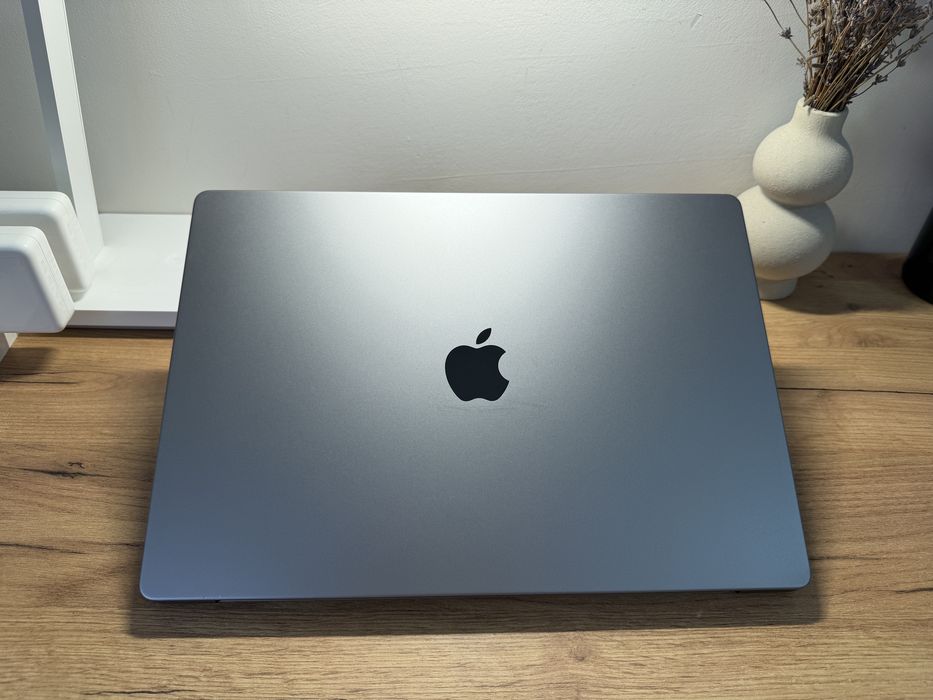 MacBook Pro 16’ 2021 M1 Max 32Gb 512Gb SSD 24 GPU