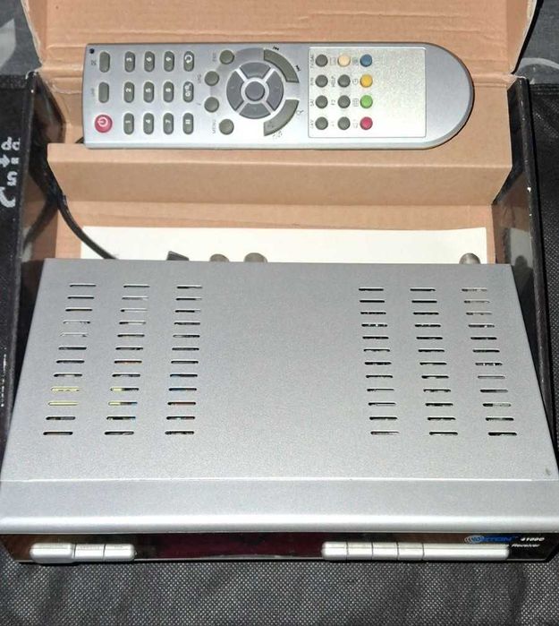 Продам спутниковый ресивер Orton 4100c