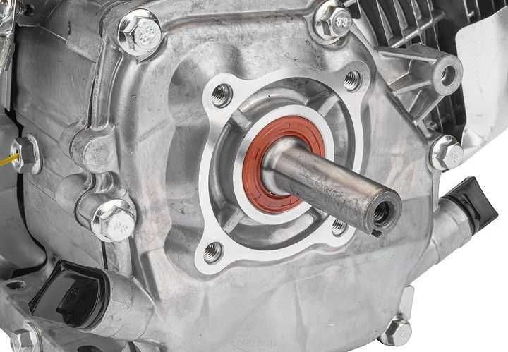 POWERMAT Silnik Spalinowy Gx160 Ohv 7km Wałek 20mm 4 Suw PM1233