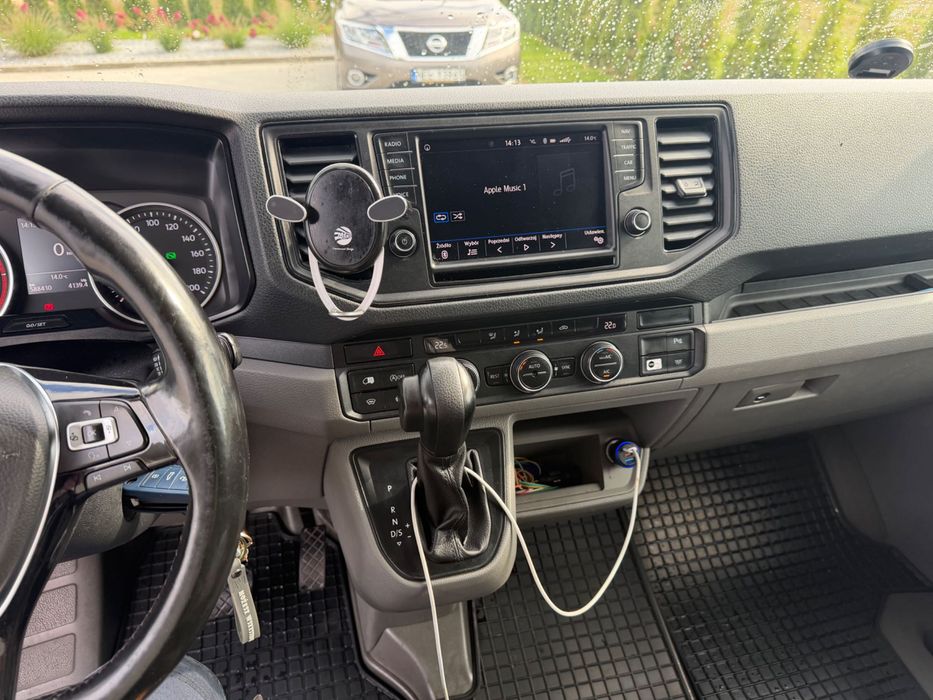 Vw crafter 9 osobowy