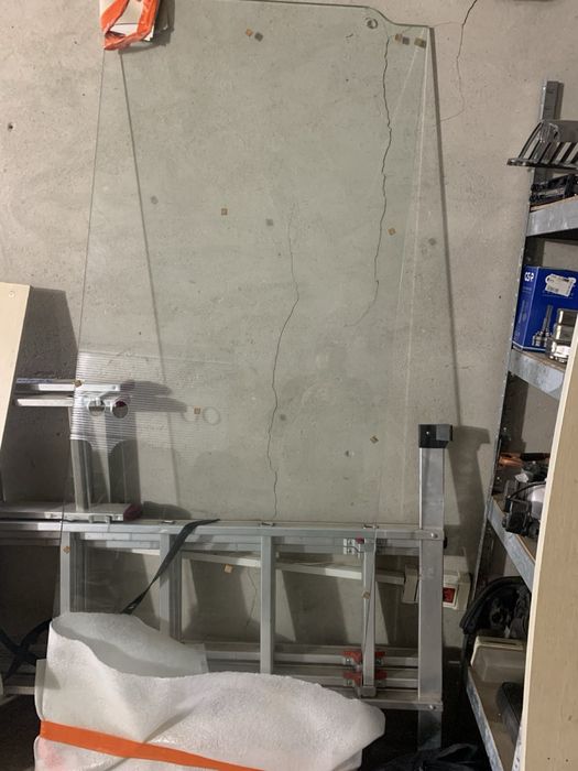 Дверь стекляная