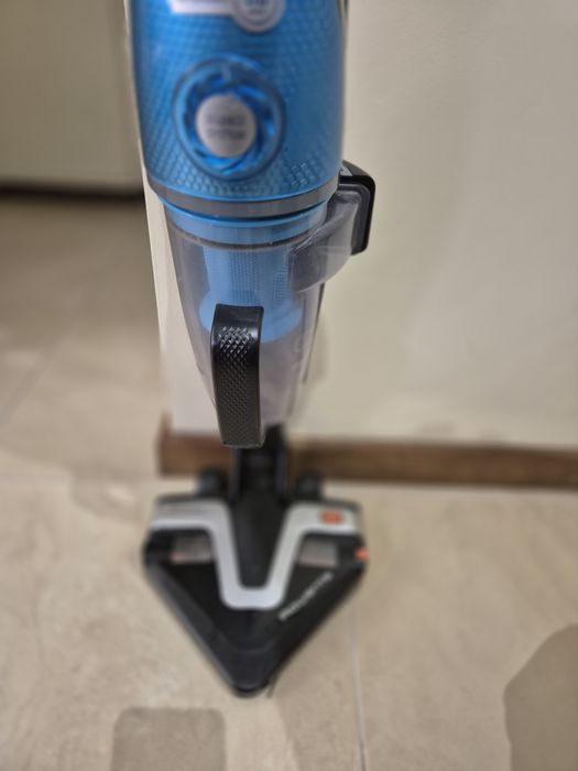Aspirador vertical romenda