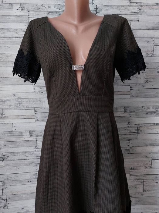 Сукня коктейльна з гіпюром