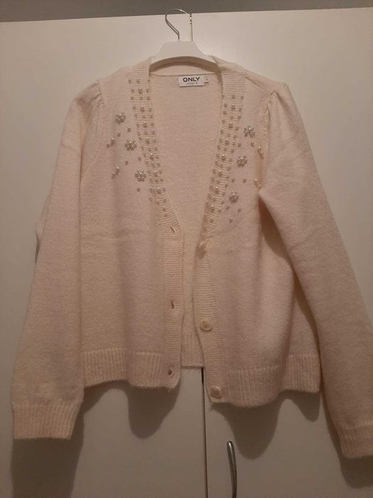 Sweter biały rozpinany