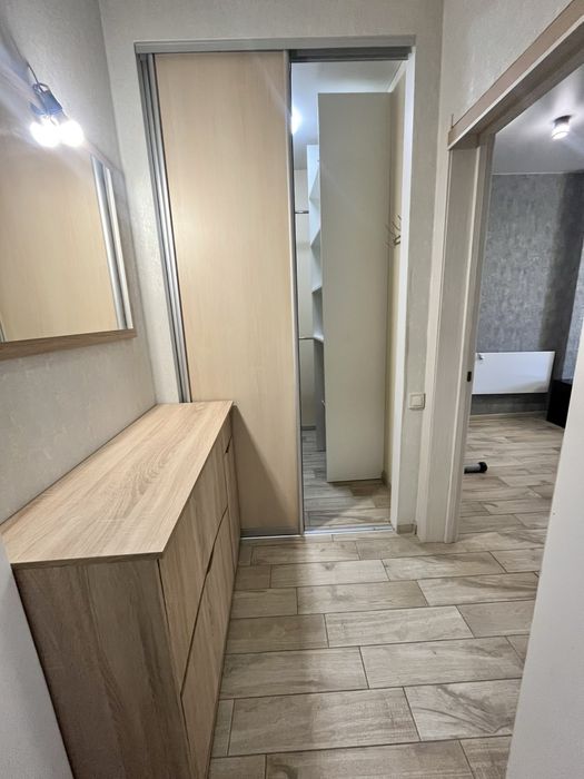 Сахарова/Бочарова, квартира в новом кирпичном доме, на 3эт (газ)