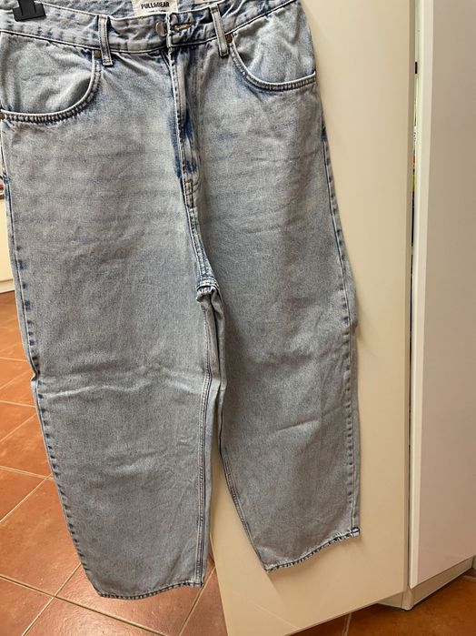 Calças semi novas pull bear