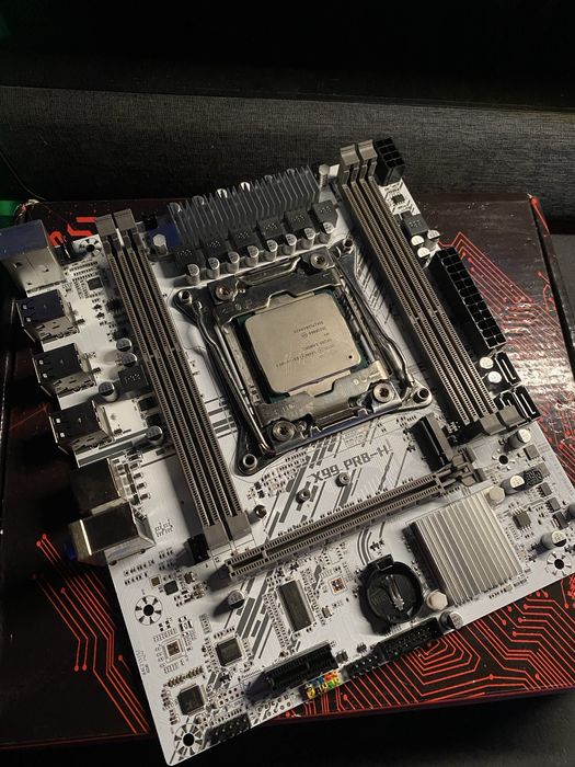 Комплект Xeon материнская + процессор