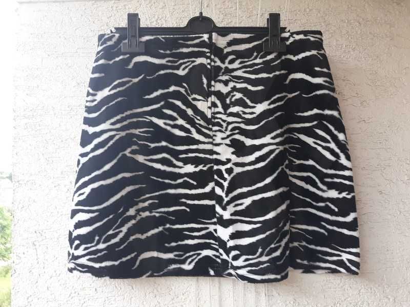 Spódnica zebra z materiału futerkowego 42 44