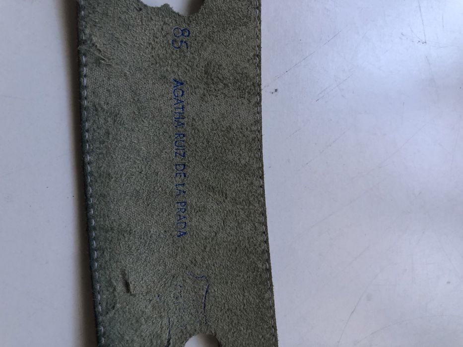 Cinto prada em couro