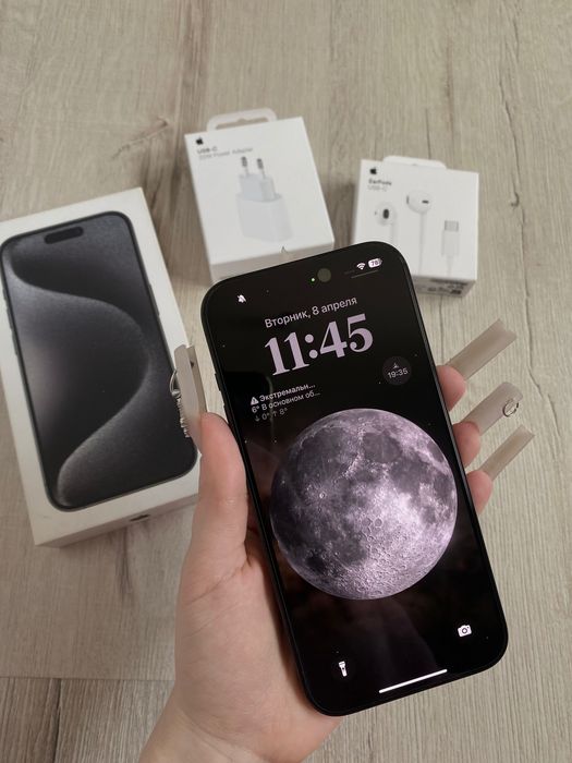 iPhone 15 pro 256 гб Black Titanium
