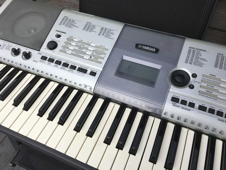 Keyboard Yamaha PSR E403