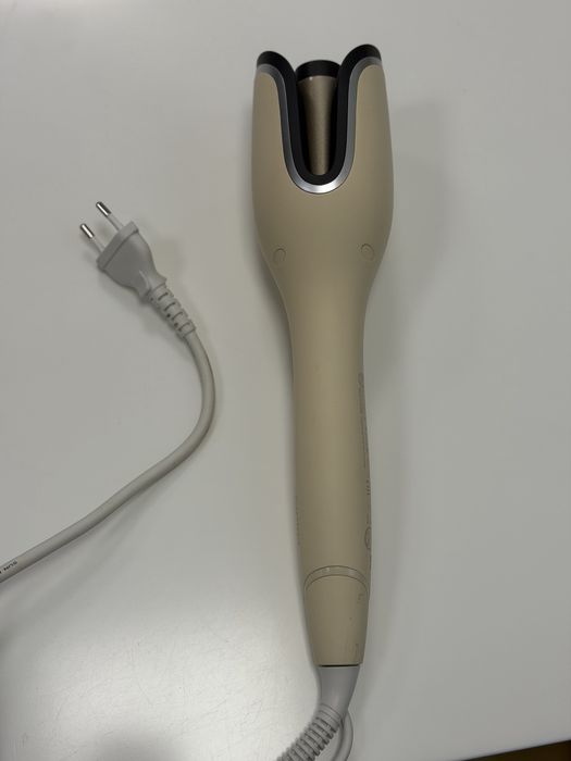 Автостайлер Philips з технологією SenseIQ