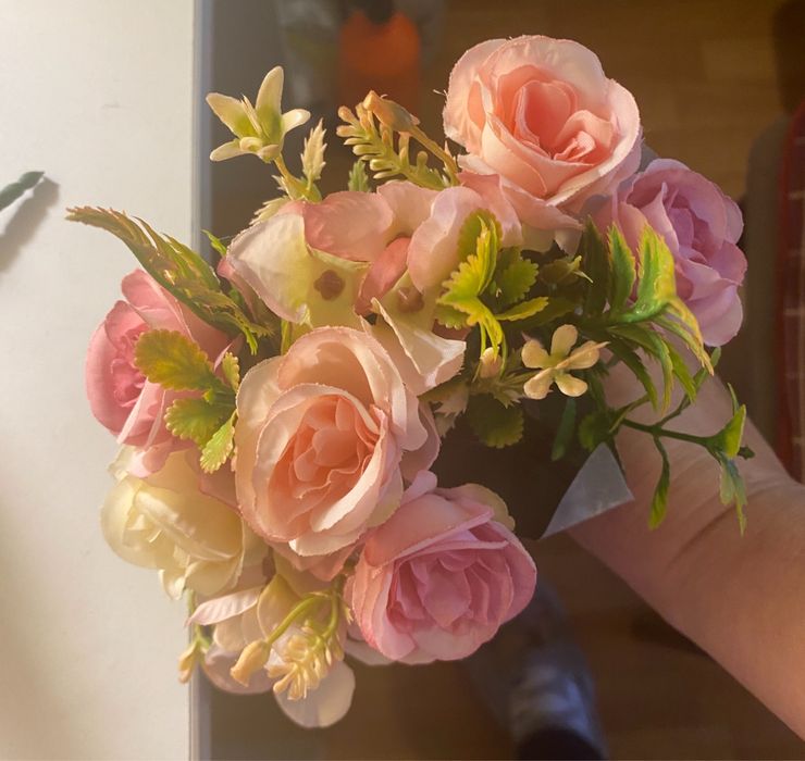 Искусственные цветы ( лот из 3-х букетиков