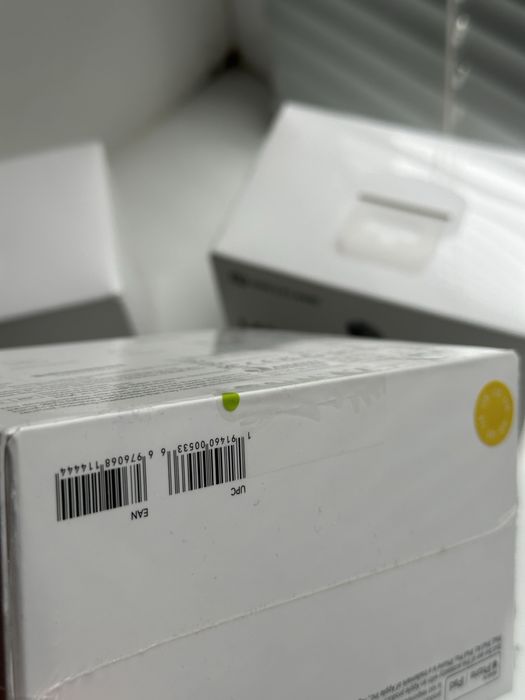 Hollyland Lark M2 USB-C запаковані з пломбами