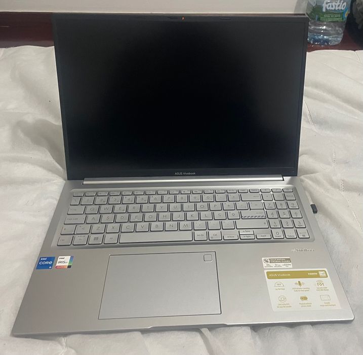 Asus vivobook 15