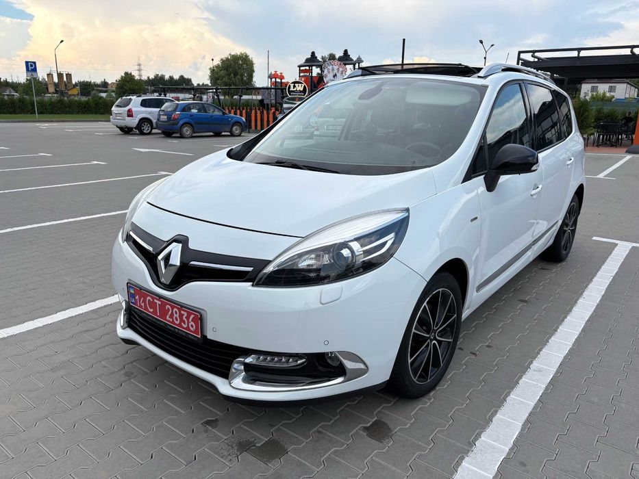 Продаж авто Renault Grand Scenic 2014 рік, 2.0 бензин, топова комплектація Bose