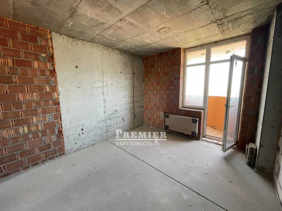 1-кімнатна квартира 43 м² у ЖК Реал Парк, балкон, новий будинок