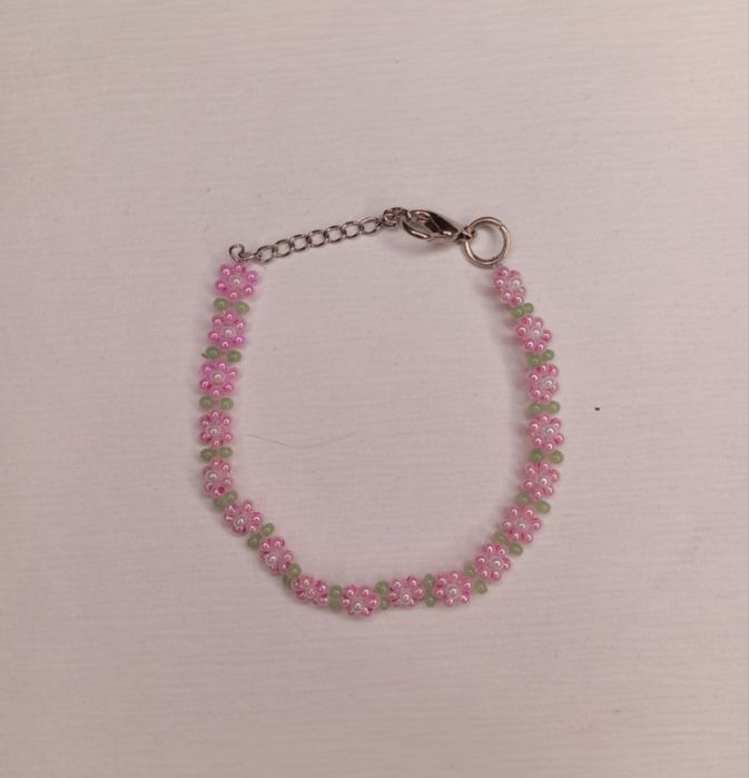 Браслет из бисера ручной работы