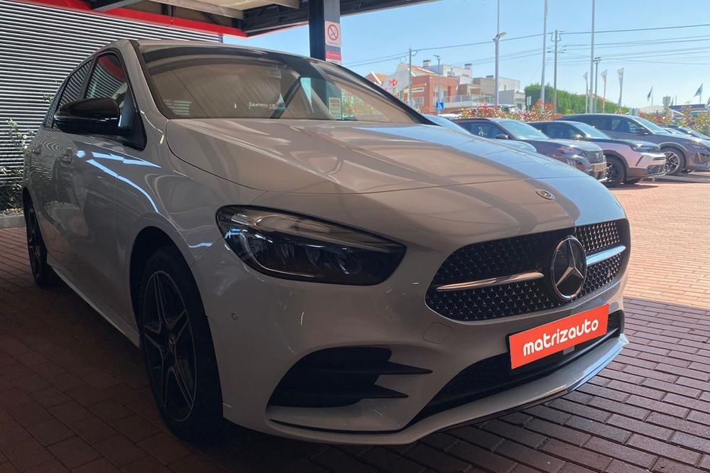 Mercedes-Benz B 250 e AMG Line