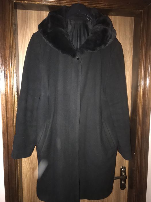 Жіноче пальто чорного кольору, кашемір