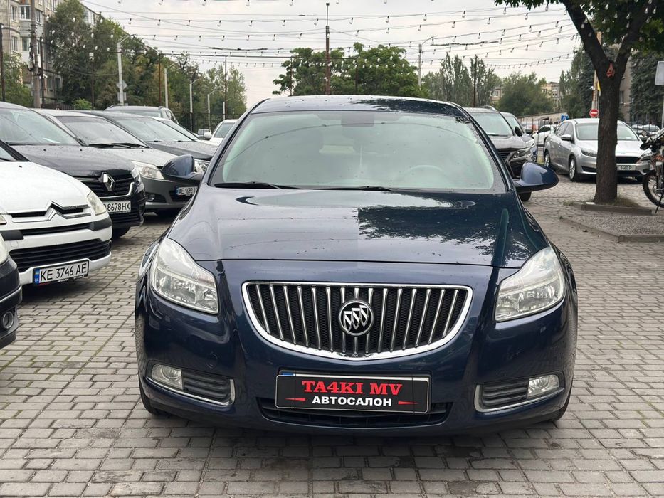 Buick Regal CXL 2011