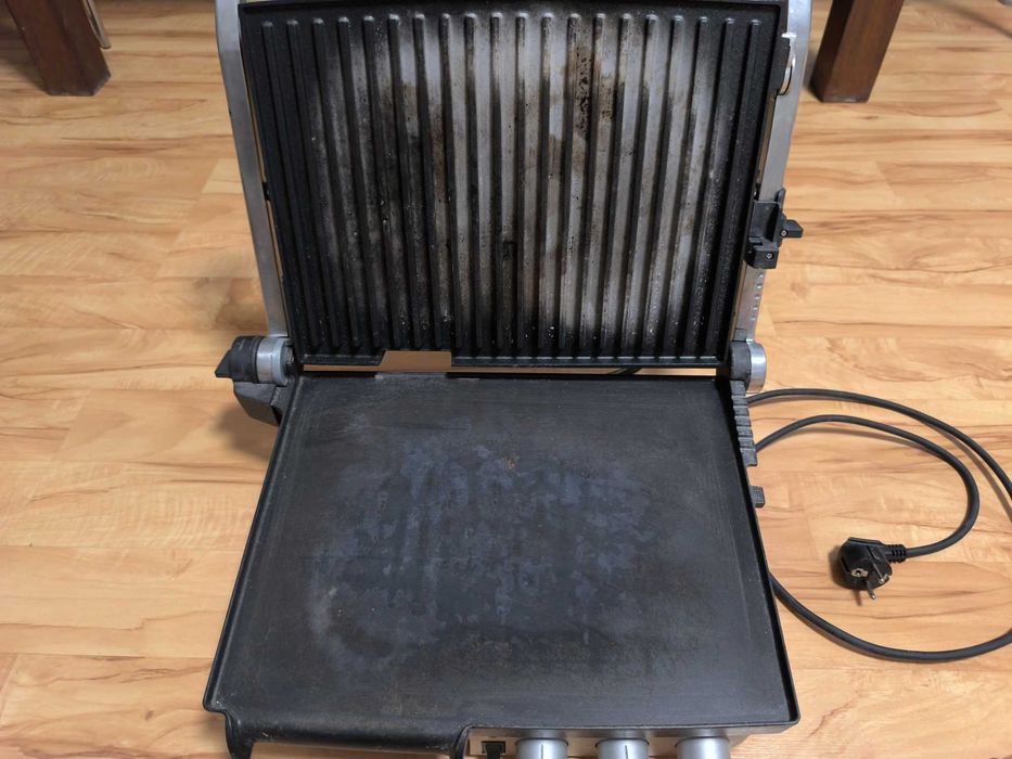 Opiekacz Grill elektryczny 2400W do kanapek kebaba Gastroback 42534