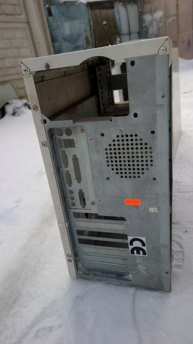 Корпуса для комп'ютерів