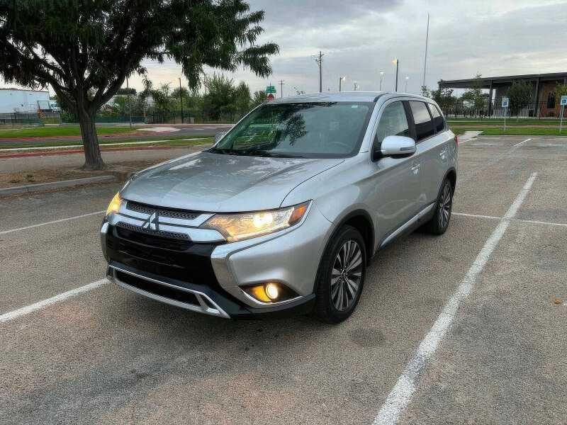 2019 Mitsubishi Outlander SE