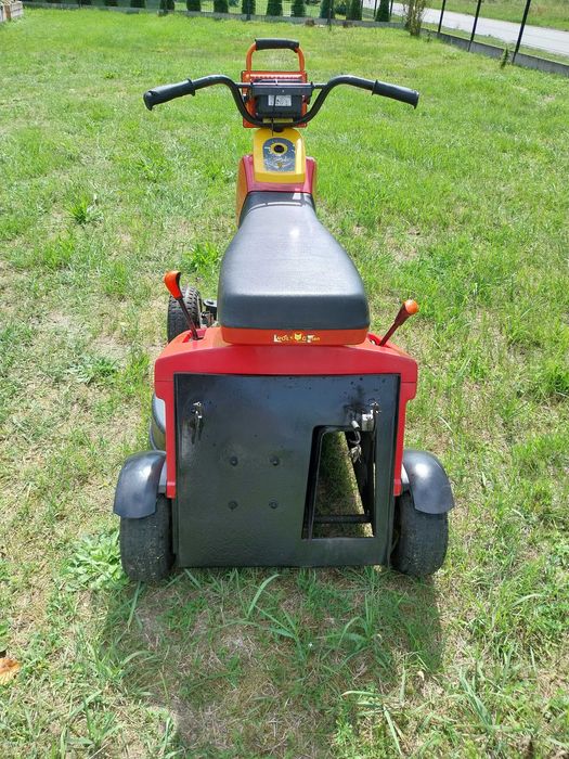 Sprzedam kosiarke skuter wolf