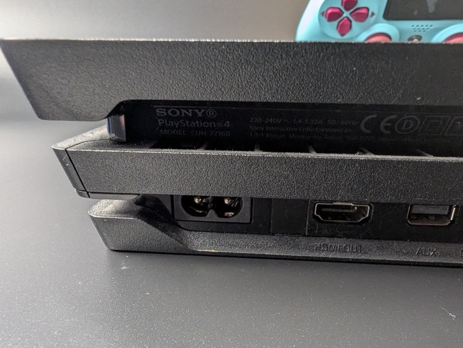 Консоль play station 4 pro 1 tb